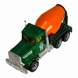 Matchbox Lesney #19 Peterbilt Cement Mixer Truck - Yellow "Big Pete"
